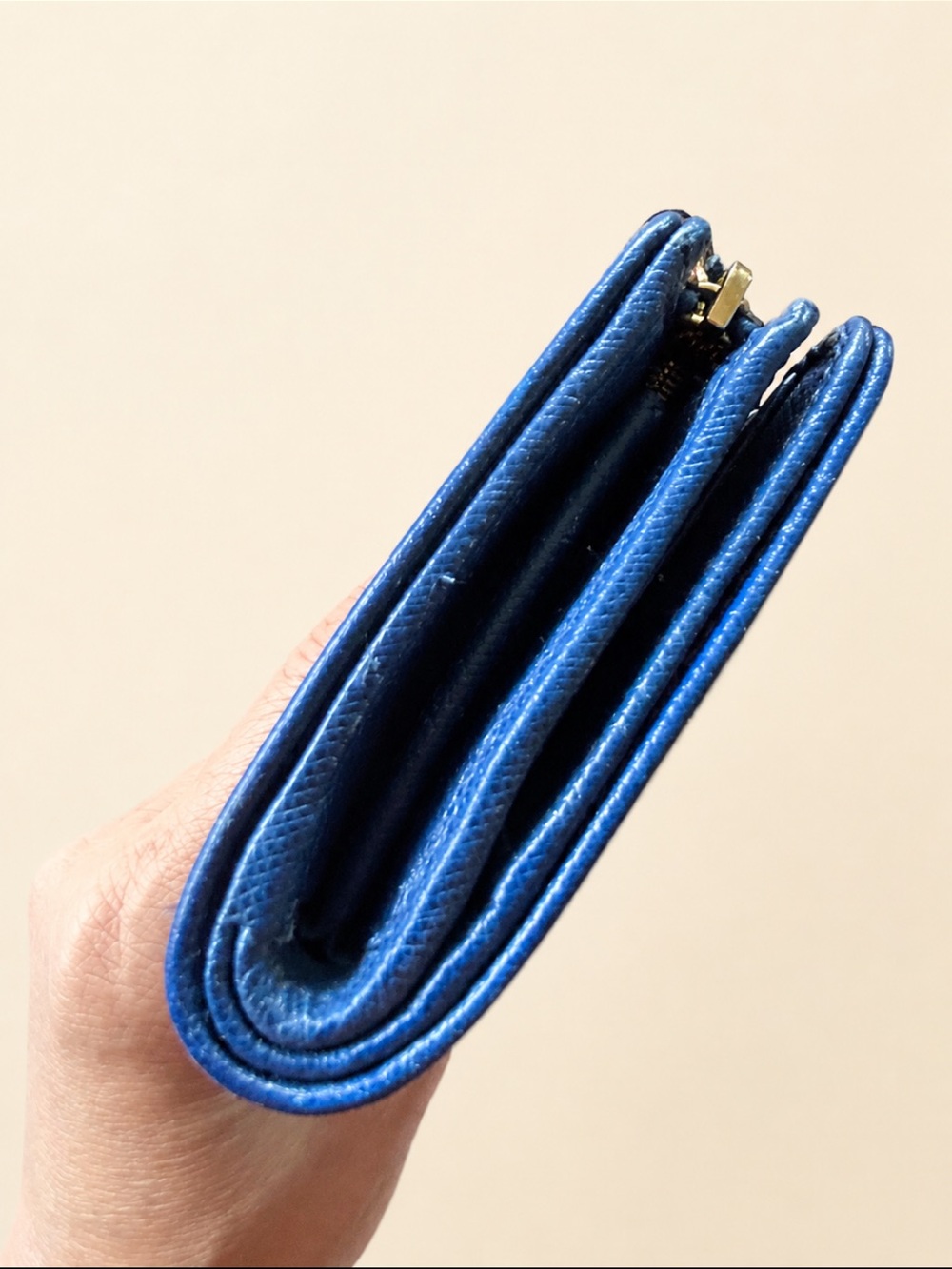 Prada EUC Compact Saffiano Zip Wallet Gold hardware - Picture 7 of 10